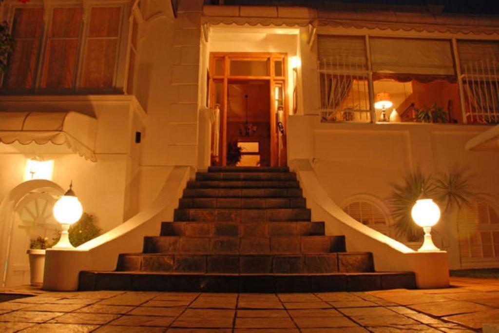 Sir Harveys Bed And Breakfast Durban Exterior photo